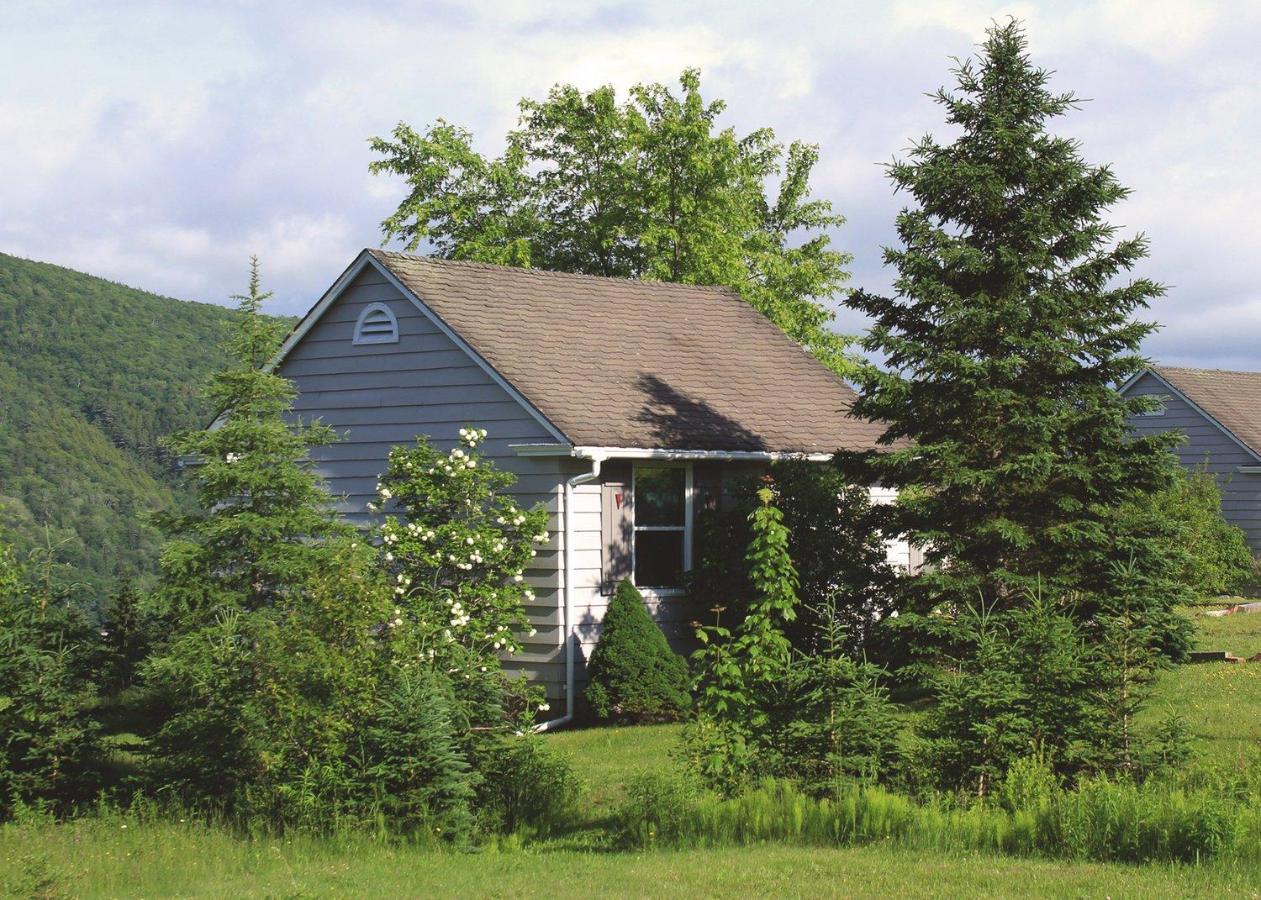 Chanterelle Inn & Cottages Baddeck Exterior photo